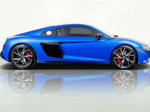 Used 2022 Audi R8 V10 performance RWD image 5