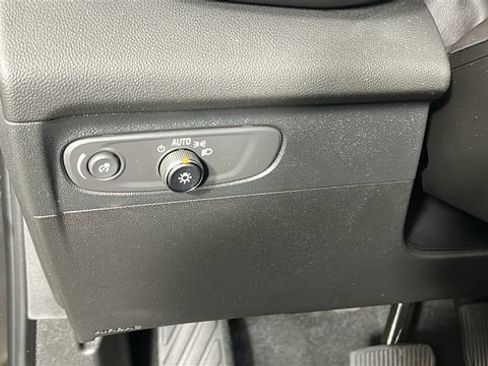 Used 2023 Buick Envision Preferred AWD/4WD image 19