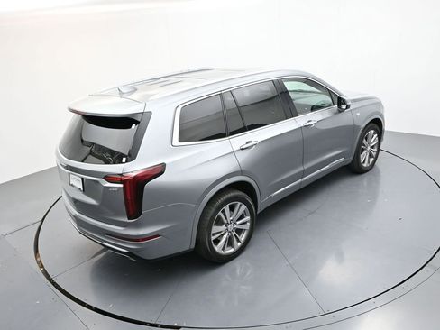 Used 2023 Cadillac XT6 Premium Luxury image 36