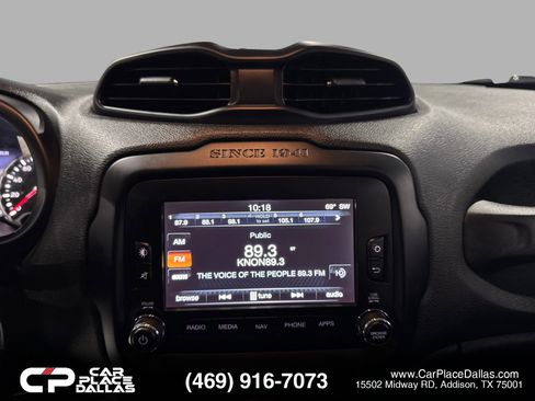 Used 2017 Jeep Renegade Altitude FWD image 33