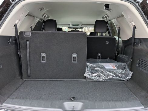 New 2025 Nissan Pathfinder SL image 19