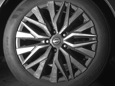 Used 2025 Nissan Altima 2.5 SV FWD image 15