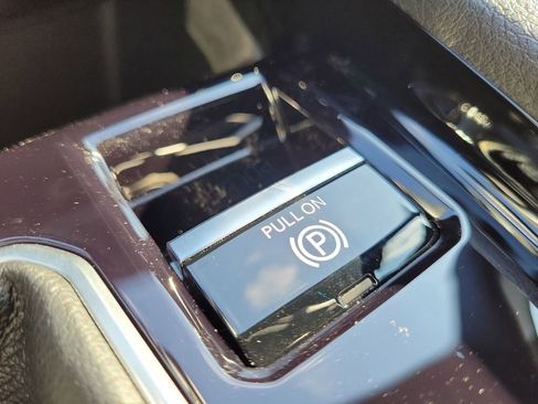 New 2026 Jeep Compass Limited image 33