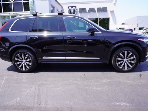Used 2022 Volvo XC90 T6 Inscription AWD/4WD image 2