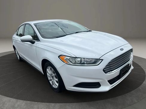 Used 2015 Ford Fusion S FWD image 3