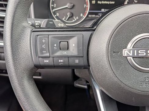 Used 2023 Nissan Rogue SV AWD/4WD image 19