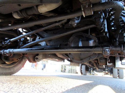 Used 2016 Ford F550 4x4 Regular Cab Super Duty image 38