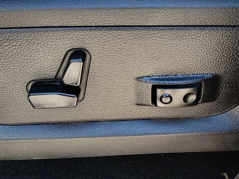 Used 2016 RAM 1500 Lone Star RWD image 24