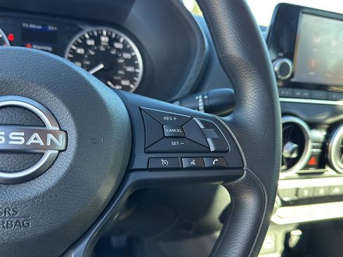 Used 2025 Nissan Sentra S image 19