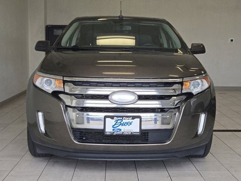 Used 2011 Ford Edge Limited w/ 302A Rapid Spec Order Code FWD image 2