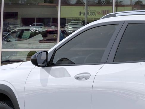 New 2025 Chevrolet Trax ACTIV w/ Driver Confidence Package image 12