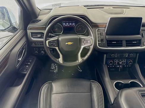 Used 2021 Chevrolet Tahoe Premier w/ Premium Package AWD/4WD image 24