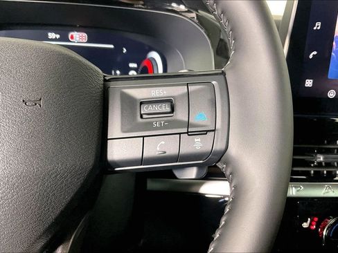 New 2026 Nissan Pathfinder SL image 29