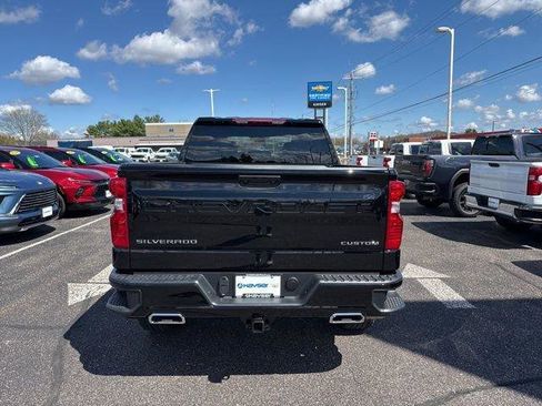 New 2026 Chevrolet Silverado 1500 Custom Trail Boss AWD/4WD image 6