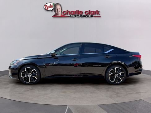 Certified 2024 Nissan Altima 2.5 SR AWD/4WD image 2