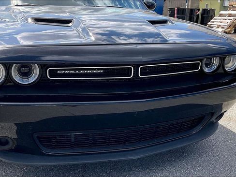 Used 2021 Dodge Challenger SXT RWD image 27