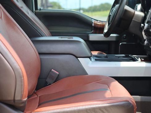 Used 2018 Ford F250 King Ranch w/ King Ranch Ultimate Package AWD/4WD image 24