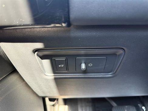 Used 2020 Land Rover Range Rover HSE AWD/4WD image 32