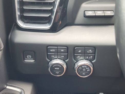 Used 2022 GMC Sierra 1500 Denali w/ Denali Reserve Package AWD/4WD image 23