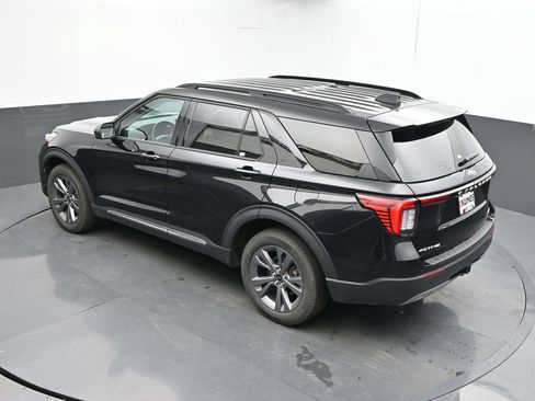 Used 2025 Ford Explorer Active w/ Active Comfort Package AWD/4WD image 39