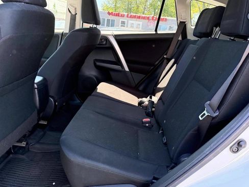 Used 2018 Toyota RAV4 LE w/ All Weather Liner Package AWD/4WD image 11