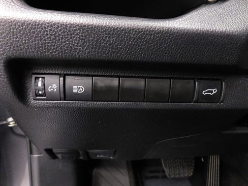 Used 2023 Toyota RAV4 XLE Premium image 20