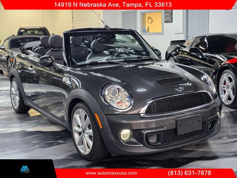 Used 2015 MINI Cooper S w/ Sport Package FWD image 1