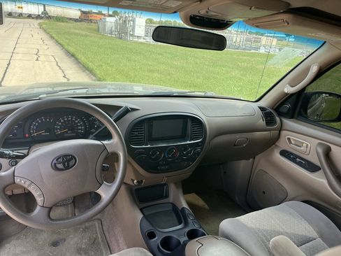Used 2004 Toyota Tundra SR5 AWD/4WD image 12