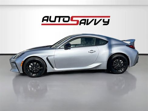 Used 2023 Toyota GR86 Premium w/ ALL Weather Mat Package (TMS) image 4