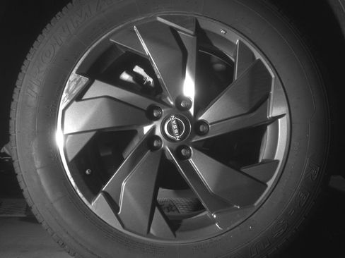 Used 2025 Nissan Rogue SV FWD image 15