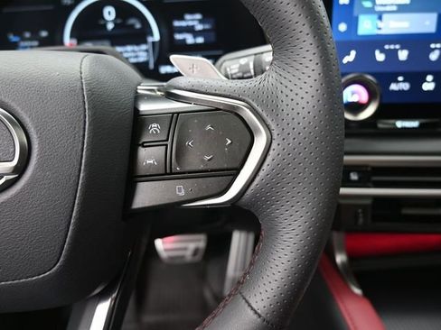 Used 2025 Lexus RX 500h F Sport w/ Convenience Package image 28