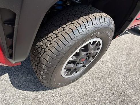 New 2026 Toyota Tacoma TRD Off-Road AWD/4WD image 12