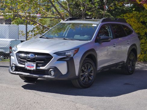 Used 2023 Subaru Outback Onyx Edition XT AWD/4WD image 2