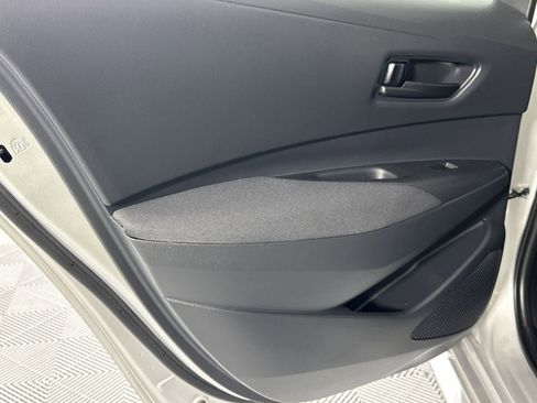 Used 2025 Toyota Corolla LE FWD image 28