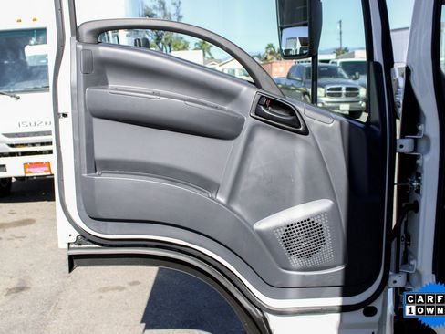 Used 2024 Isuzu NPR HD image 16