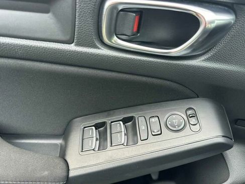 Used 2022 Honda Civic Sport image 8
