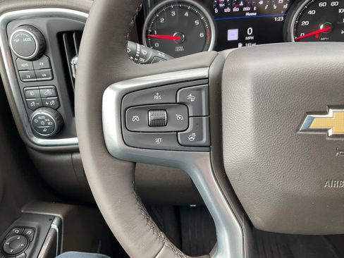 Certified 2022 Chevrolet Silverado 3500 LTZ w/ LTZ Premium Package AWD/4WD image 5