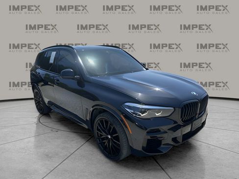 Used 2022 BMW X5 xDrive40i w/ M Sport Package AWD/4WD image 10
