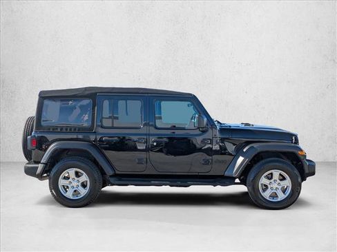 Used 2021 Jeep Wrangler Unlimited Sport image 4