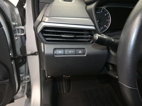 Used 2024 Nissan Altima 2.5 SR FWD image 12
