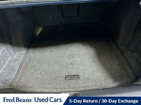 Used 2017 Volkswagen Jetta SE FWD image 25