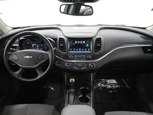 Used 2019 Chevrolet Impala LT w/ Sunroof and Spoiler Package FWD image 13