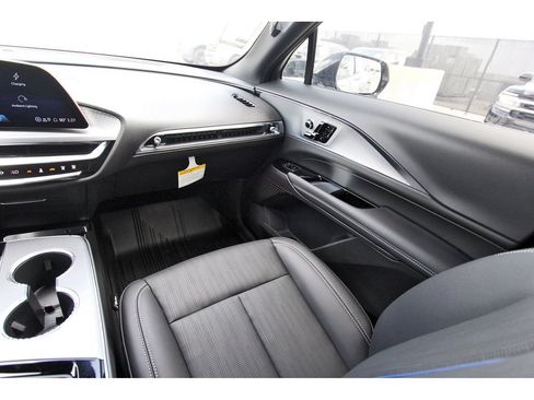 New 2027 Cadillac Lyriq Sport AWD/4WD image 10