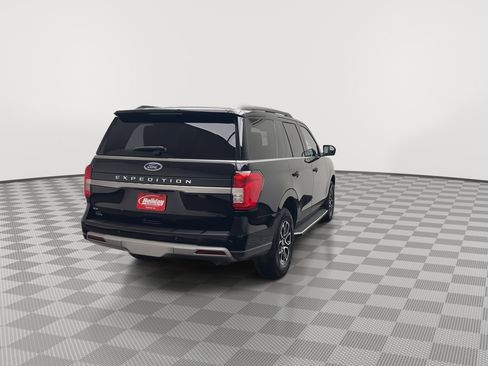 Used 2023 Ford Expedition XLT image 42