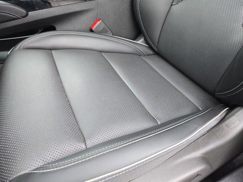 Used 2023 Buick Envision Essence FWD image 14