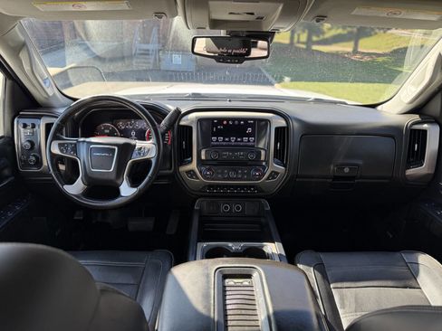 Used 2016 GMC Sierra 3500 Denali w/ Duramax Plus Package image 10