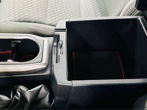 Certified 2021 Toyota Tacoma SR5 image 19