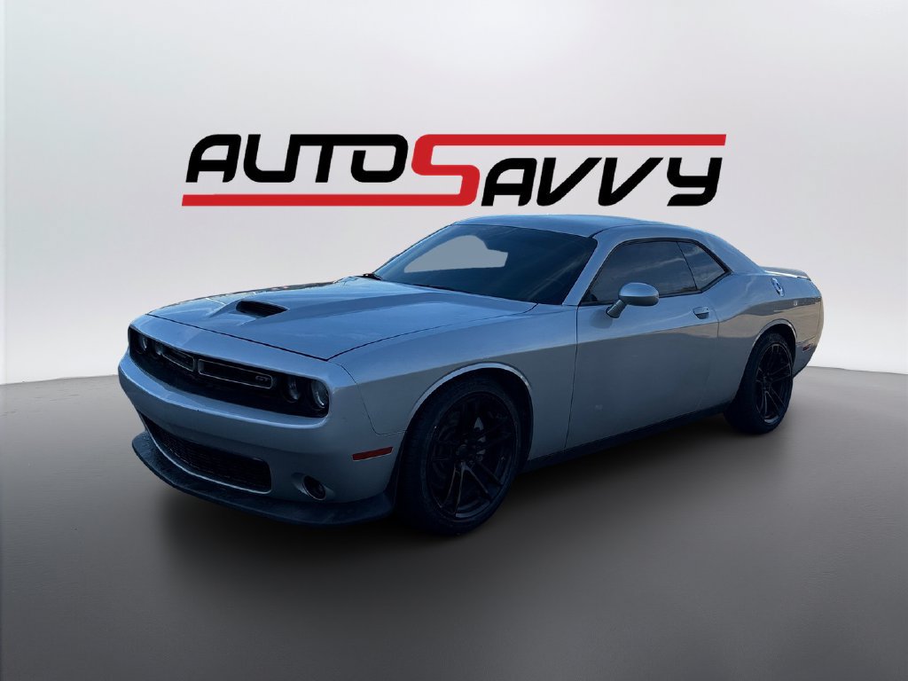 Used 2022 Dodge Challenger GT RWD image 9