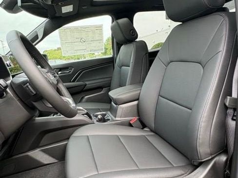 New 2026 GMC Canyon Elevation w/ Convenience Package image 11