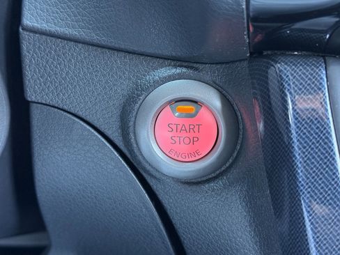 Used 2019 Nissan Sentra SR w/ Exterior Package image 19